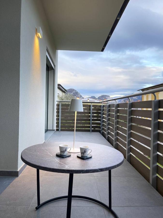 Le Terrazze Living Apartment Riva del Garda Luaran gambar
